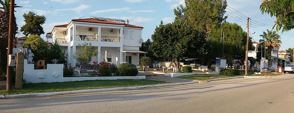 Apocalypsis Studios-Apartments Psakoudia Exterior photo